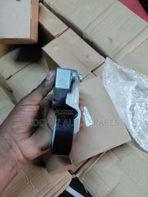 Toyota Fielder New Model 1nr/2nr Engine Fanbelt Tensioner