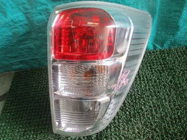 Taillight Toyota Rush Clear
