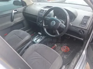 Volkswagen Polo 2006 Silver