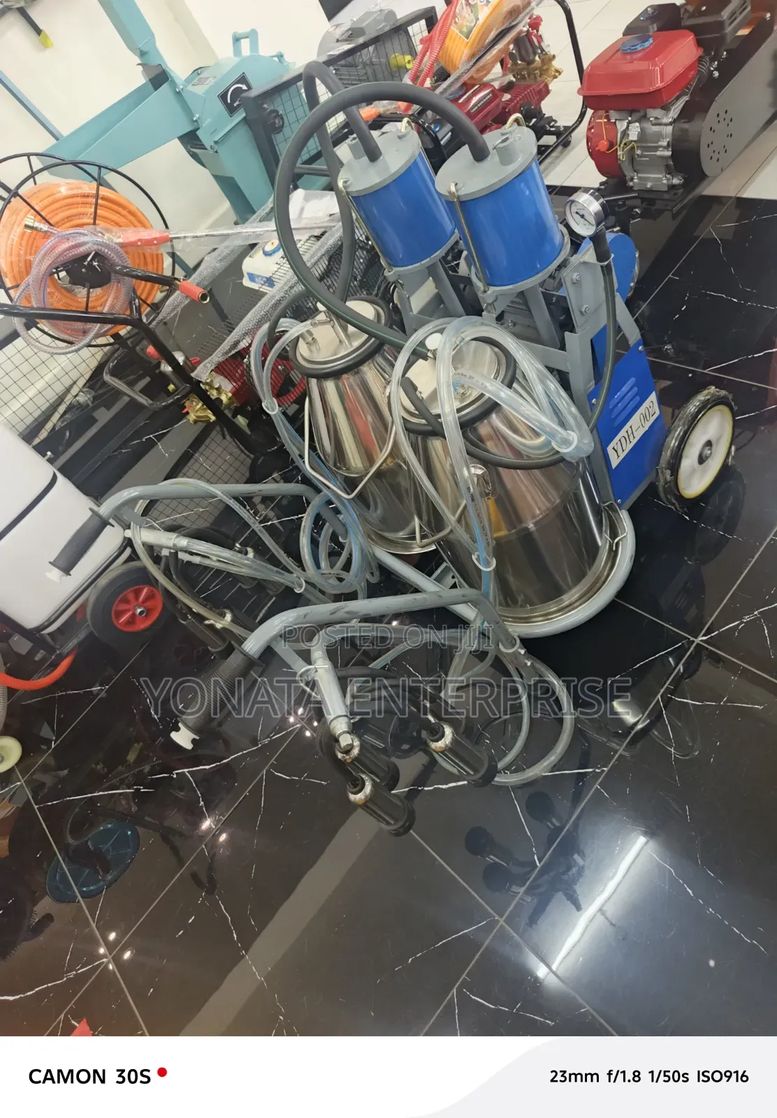 Stainless Steel Double Bucket Milking Machine