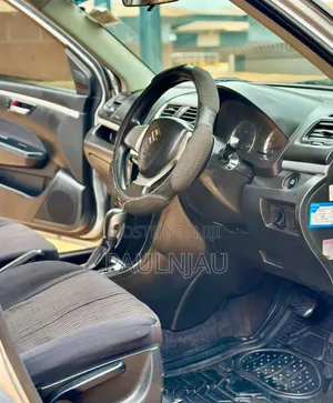 Suzuki Swift 2013 Silver