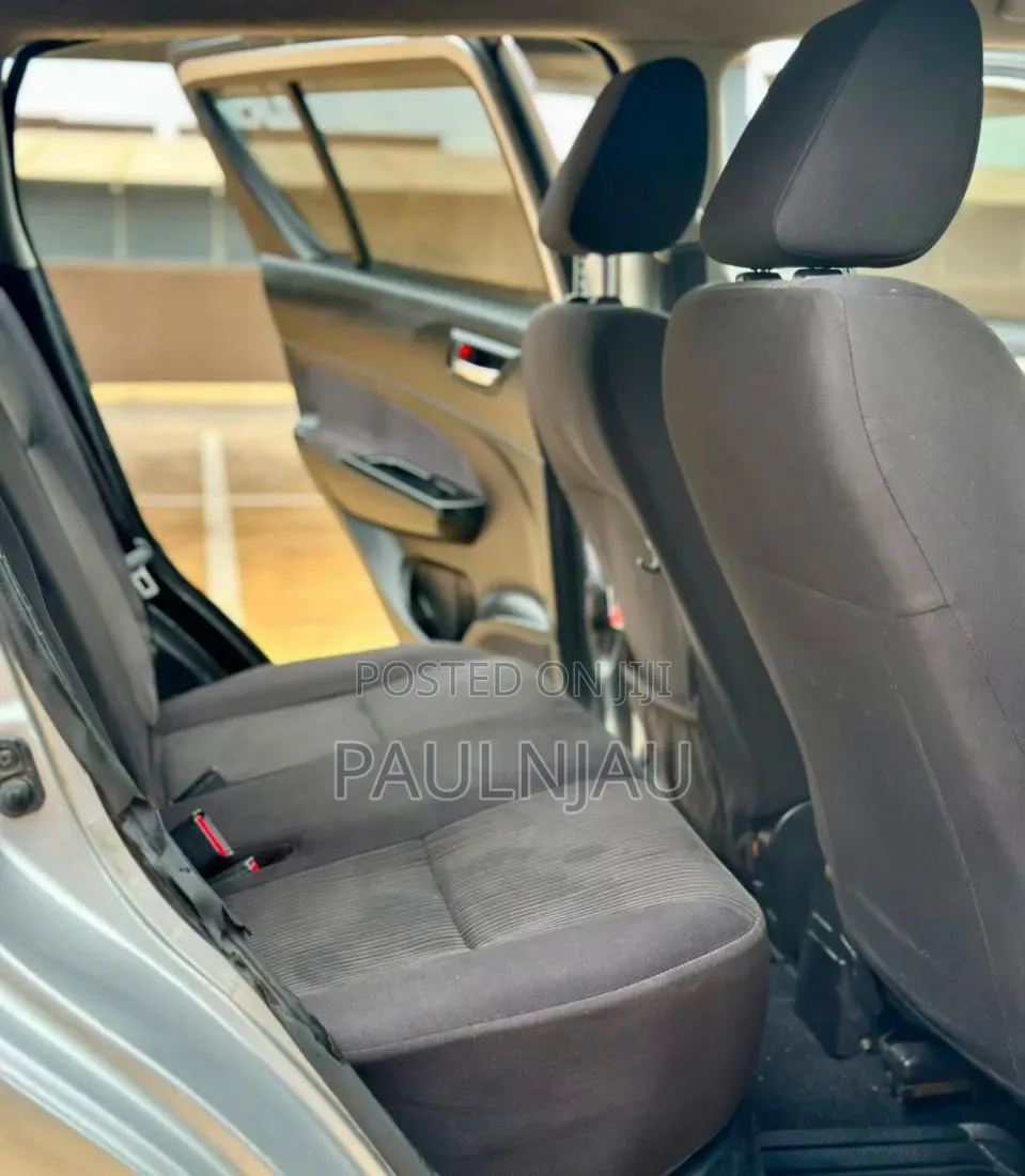 Suzuki Swift 2013 Silver