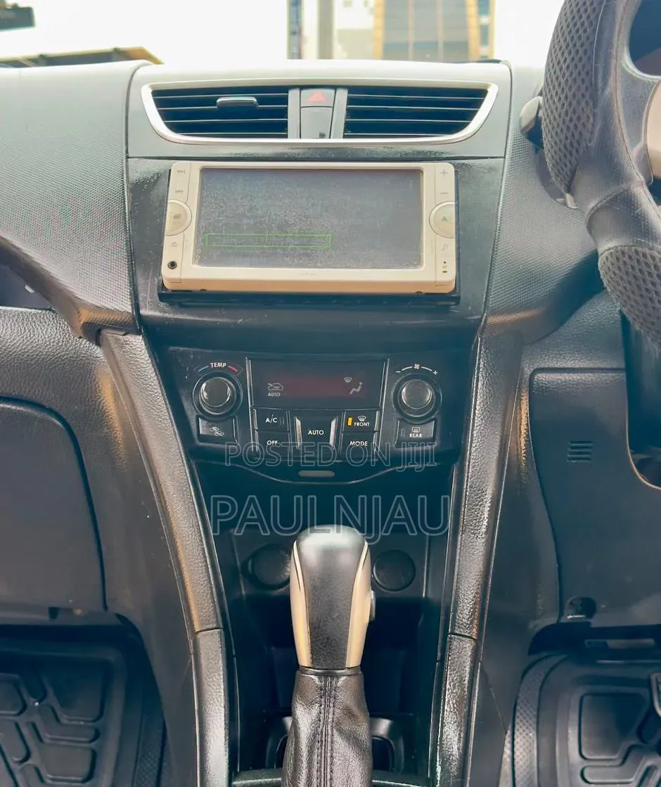 Suzuki Swift 2013 Silver