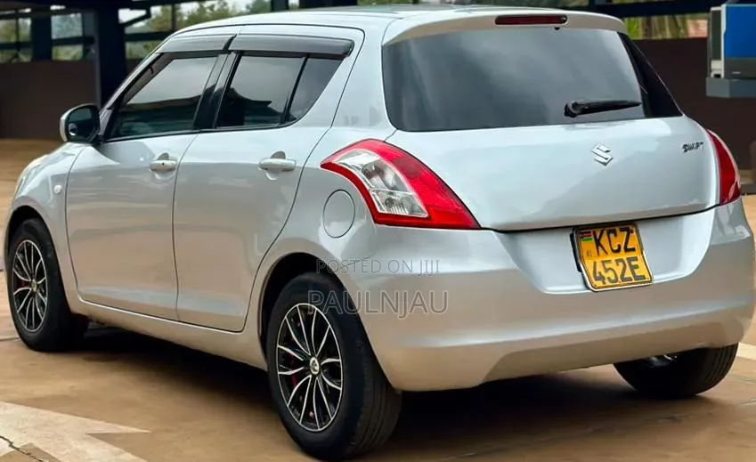 Suzuki Swift 2013 Silver