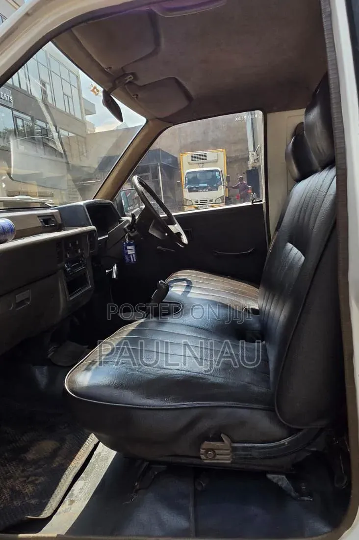 Mitsubishi L200 2008 White