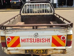Mitsubishi L200 2008 White