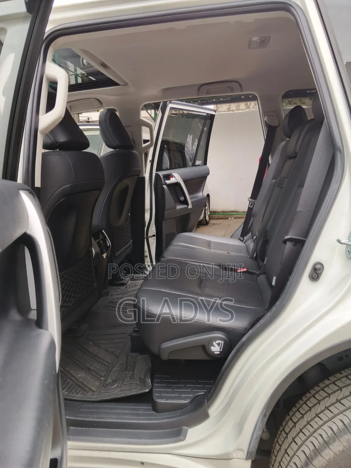 Toyota Land Cruiser Prado 2020 White