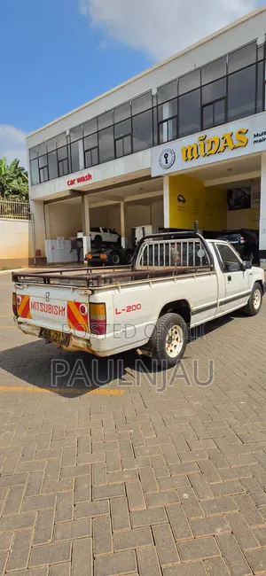 Mitsubishi L200 2008 White