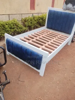 3.5 by 6 Stylish Mocket Bed
