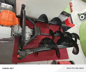4 Stroke Hawking Earth Auger Machine With 4 Blades