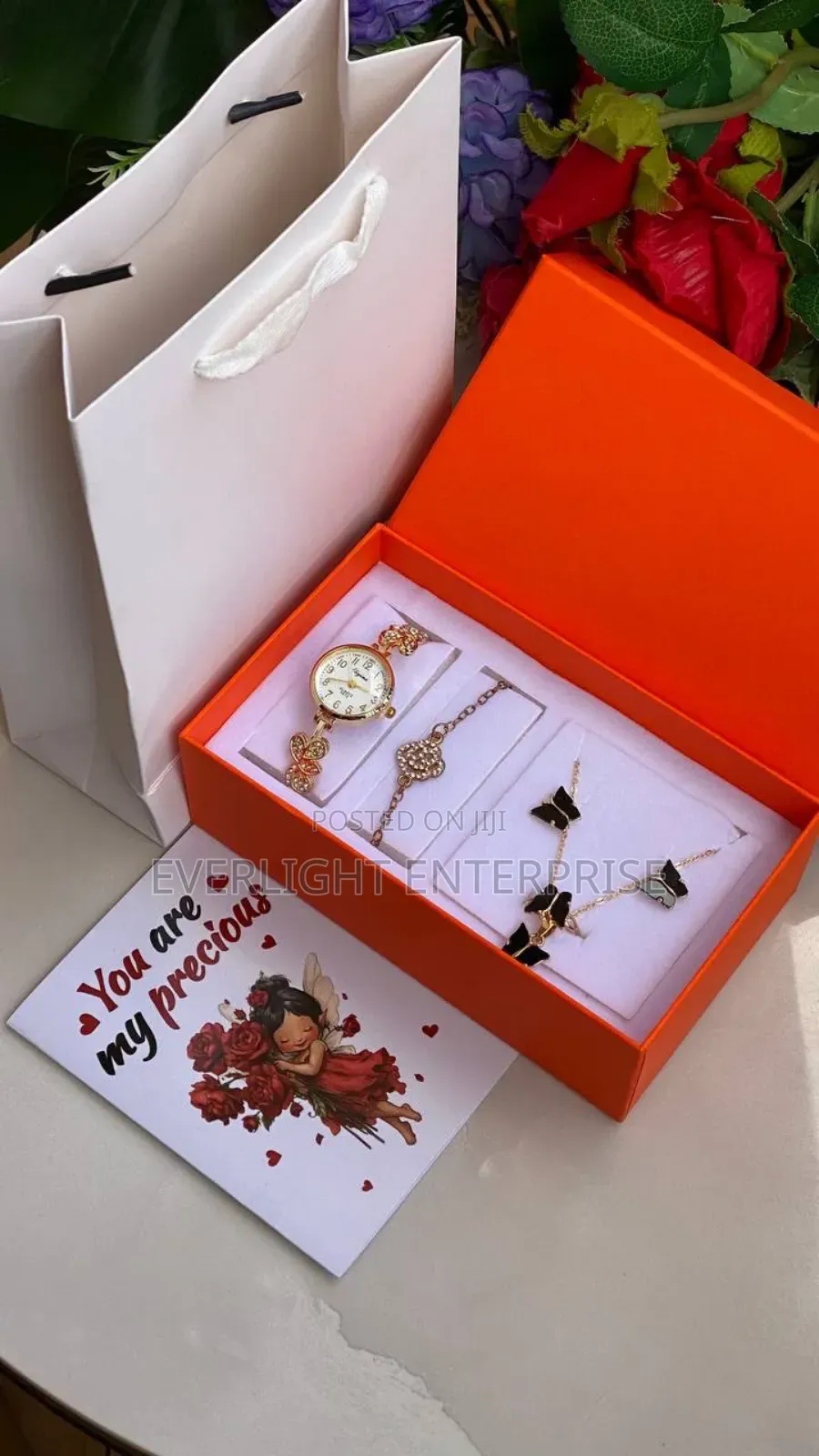 Cute Girlfriends Day Gift Set