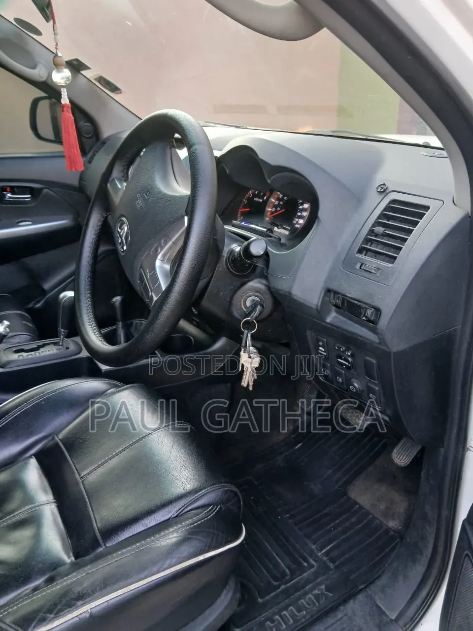 Toyota Hilux 2015 Off white