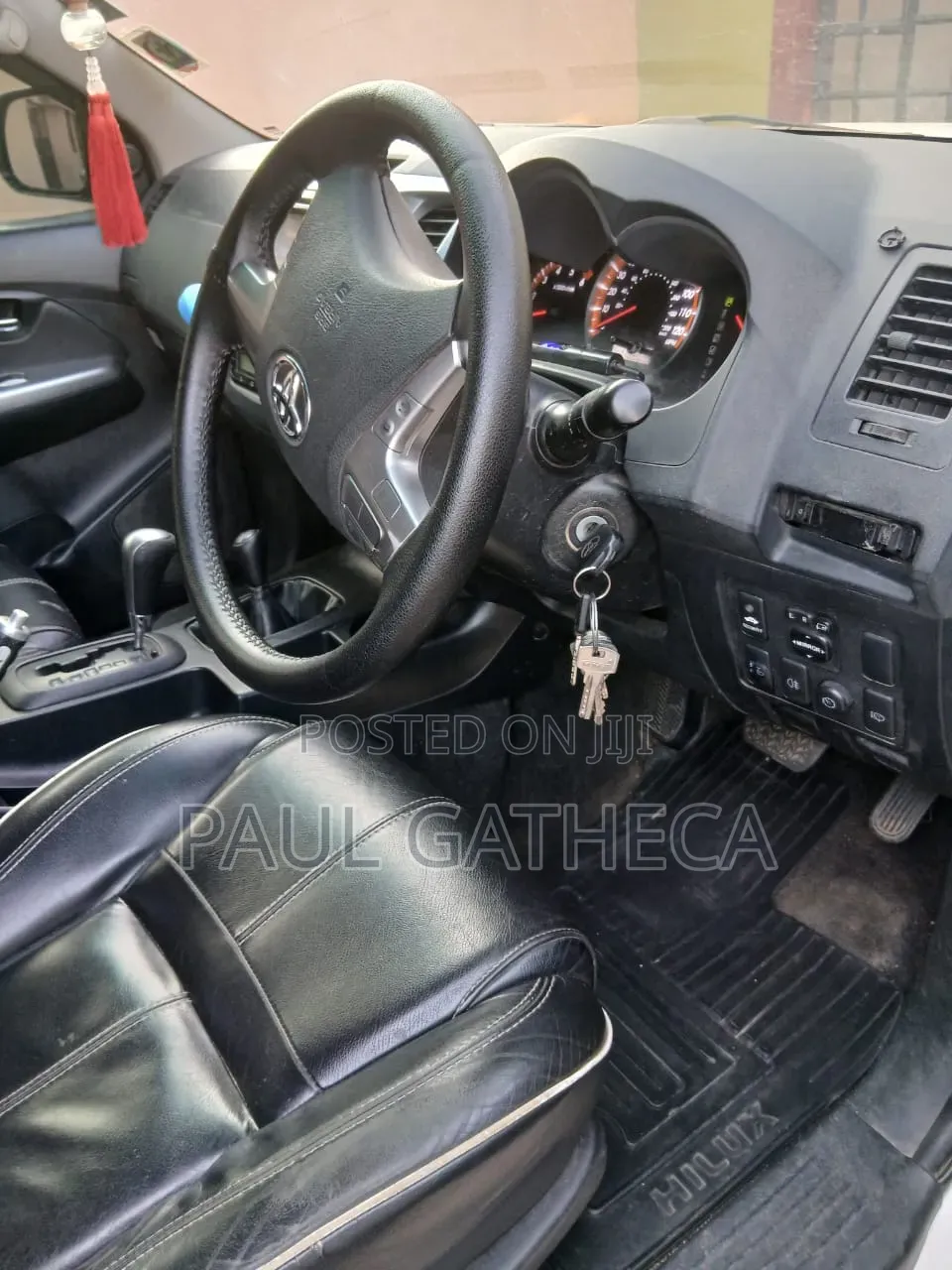Toyota Hilux 2015 Off white