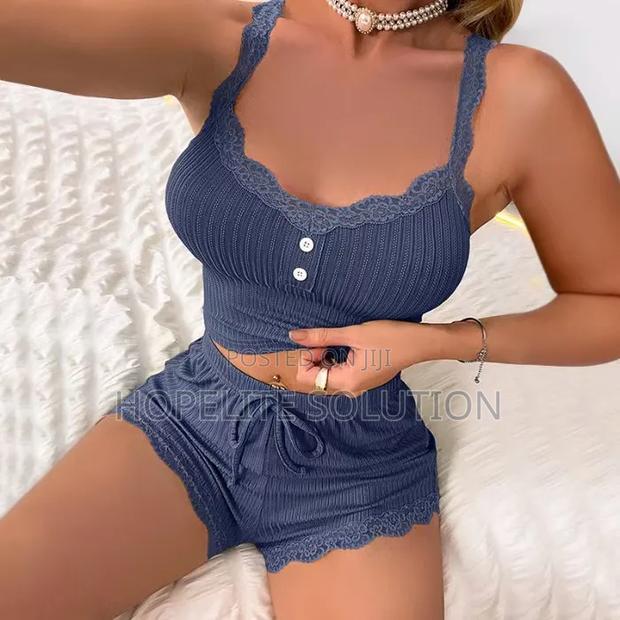 Sexy Lingeries Available - thumbnail 2