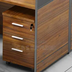 6-Seater Brown Workstation