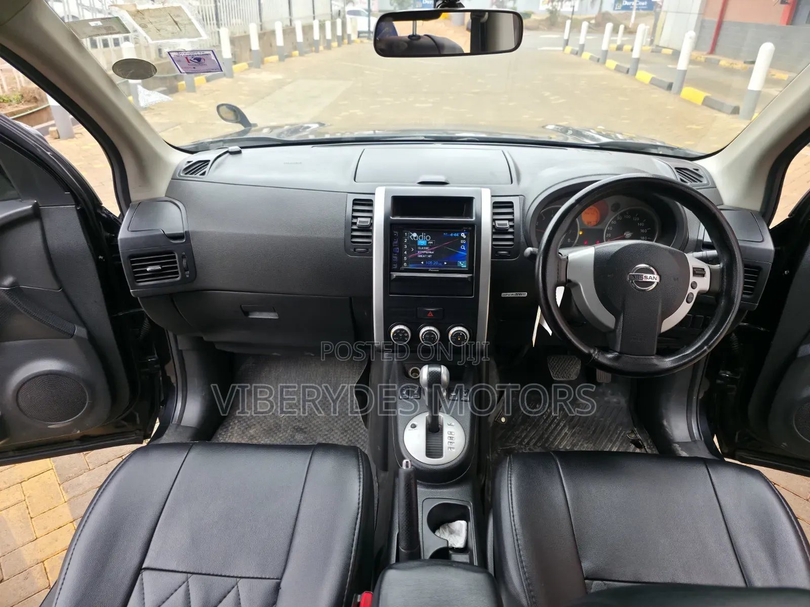 Nissan X-Trail 2010 Black