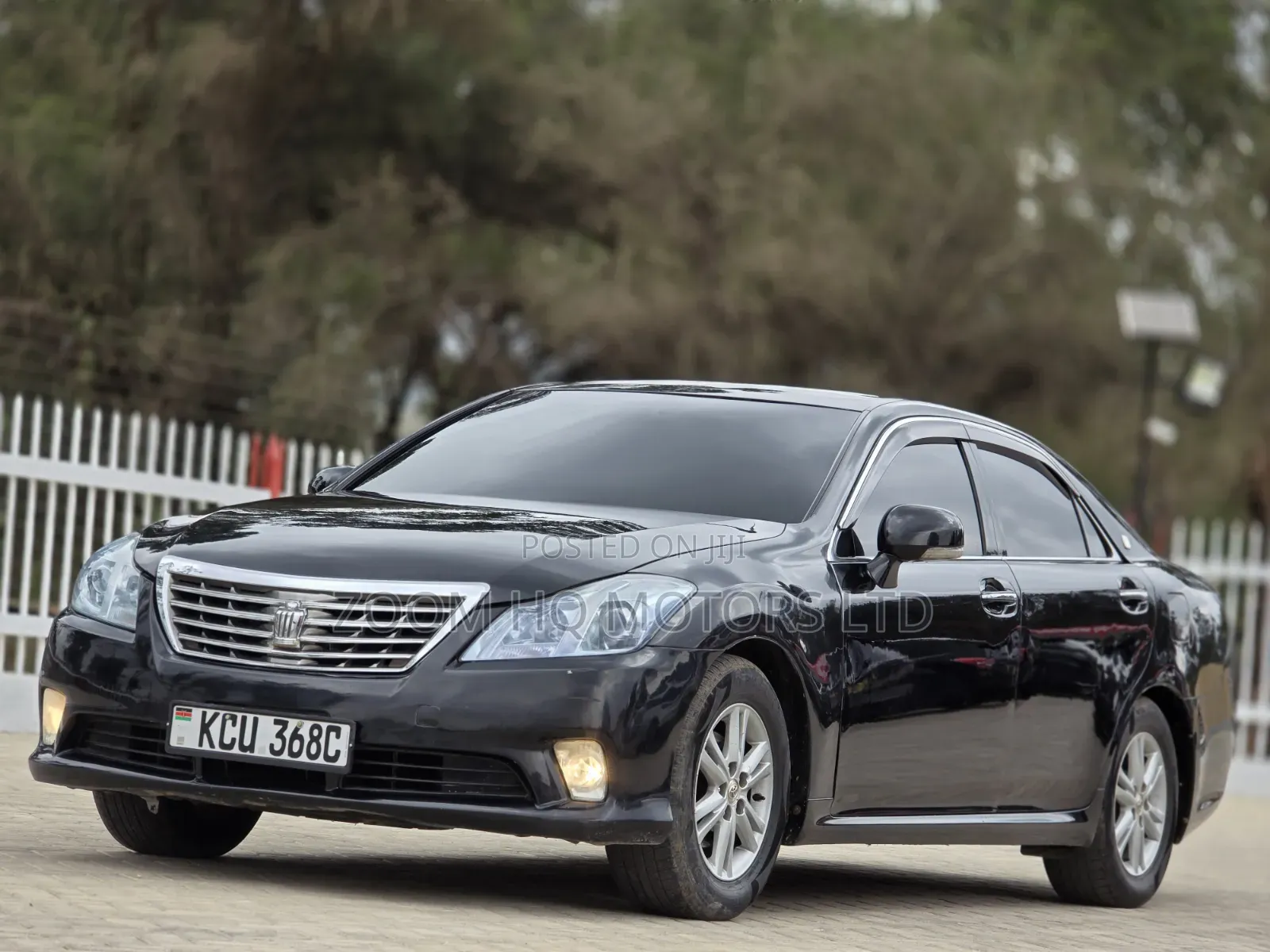 Toyota Crown 2011 Black