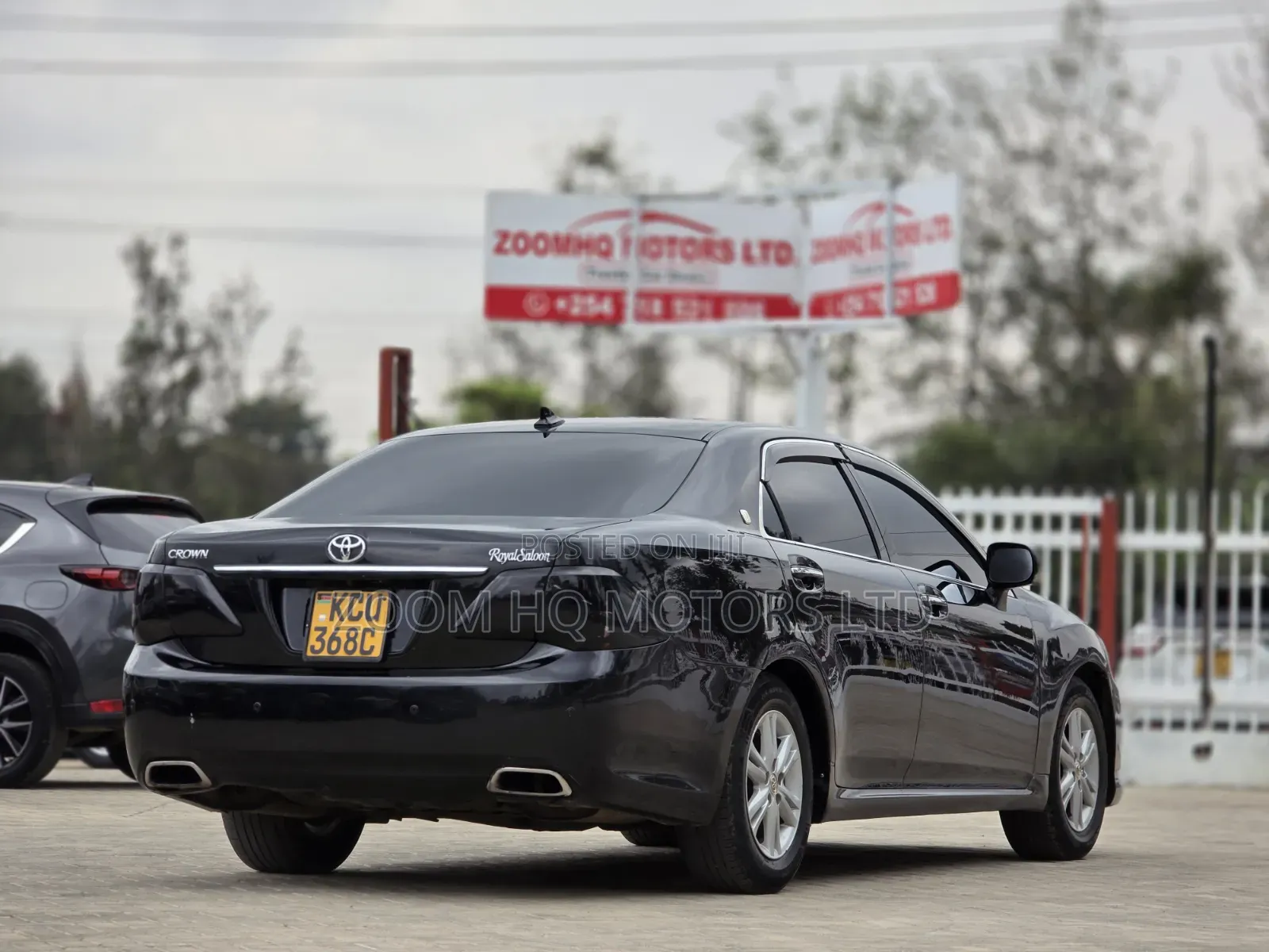 Toyota Crown 2011 Black