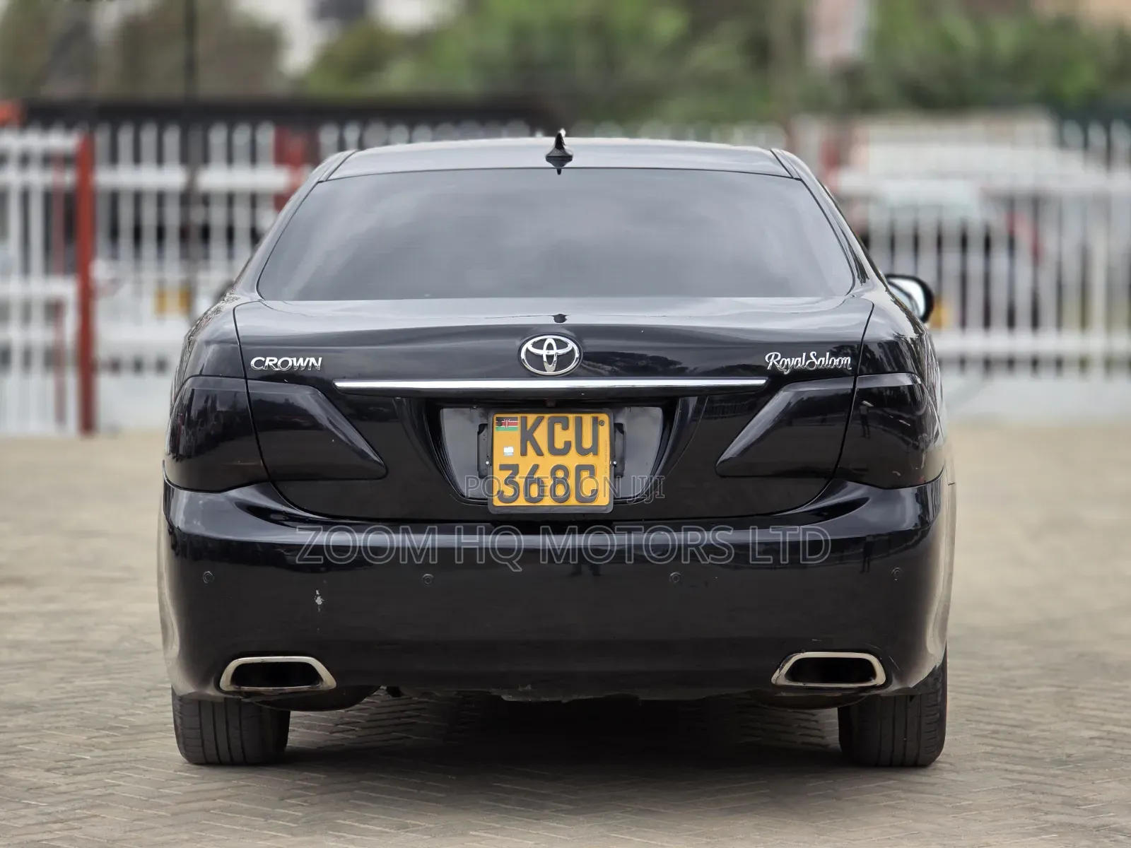 Toyota Crown 2011 Black