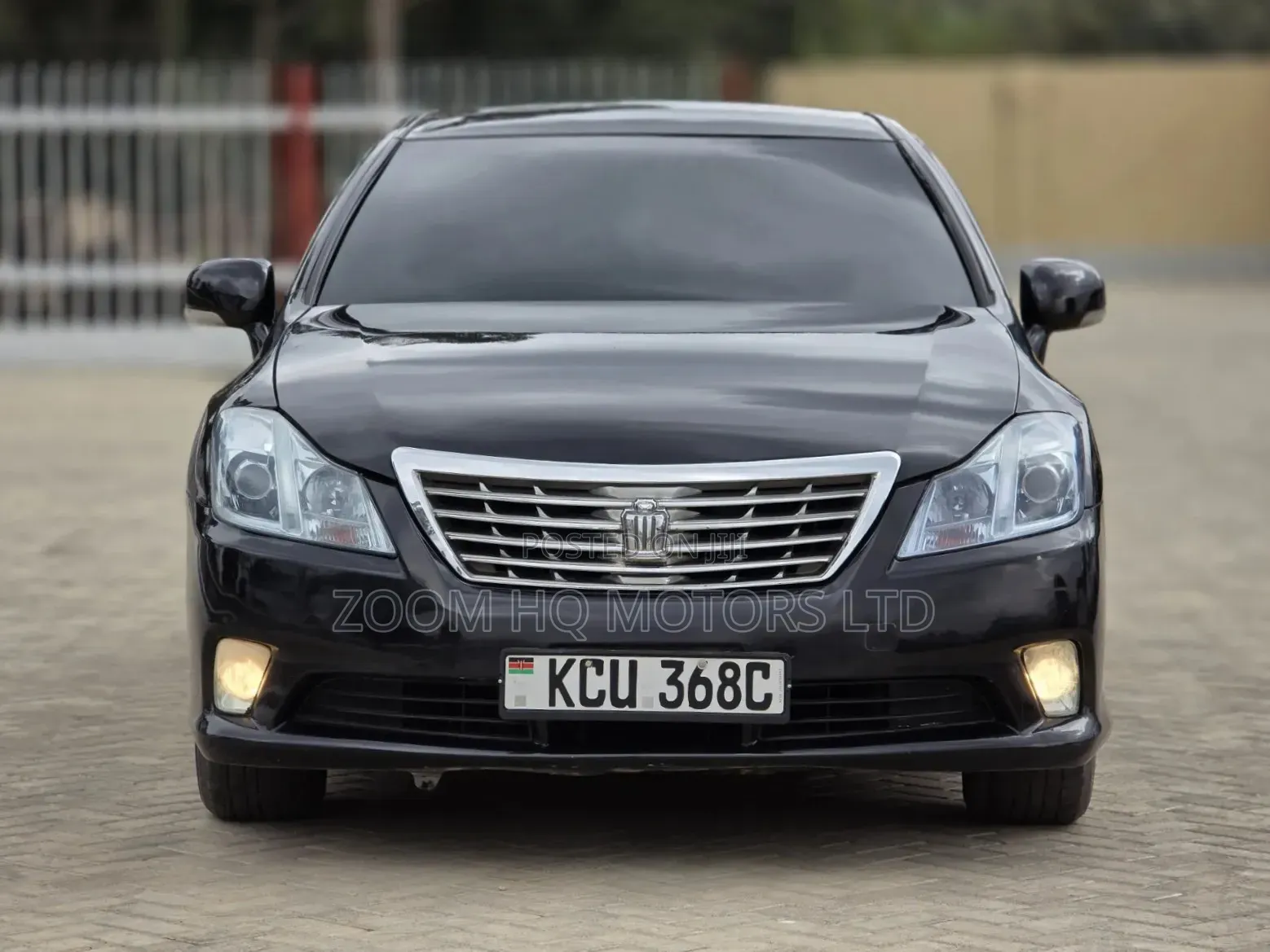 Toyota Crown 2011 Black