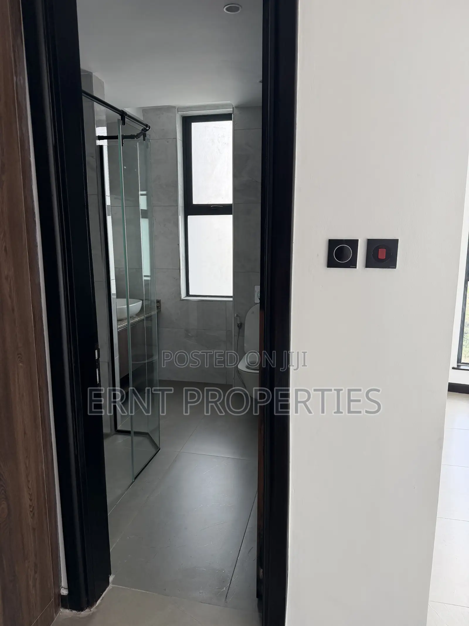 3bdrm Apartment in Riverside Drive for rent