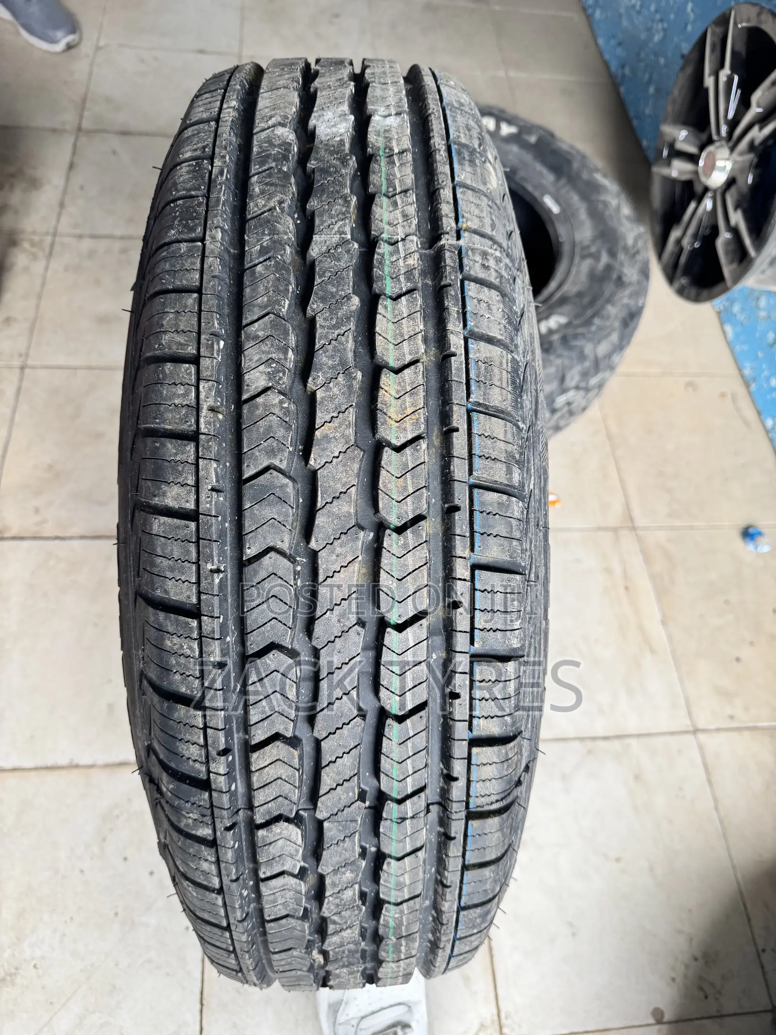 215/70r16 Mirage