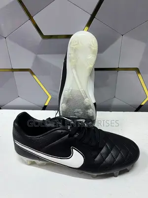 Tiempo Nike Football Boots 40-45