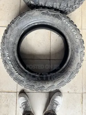 215/70r16 Wideway a/T