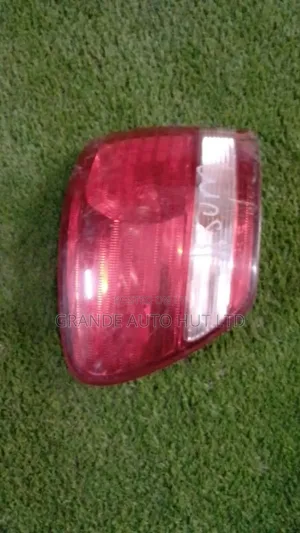 Toyota Ipsum Taillight