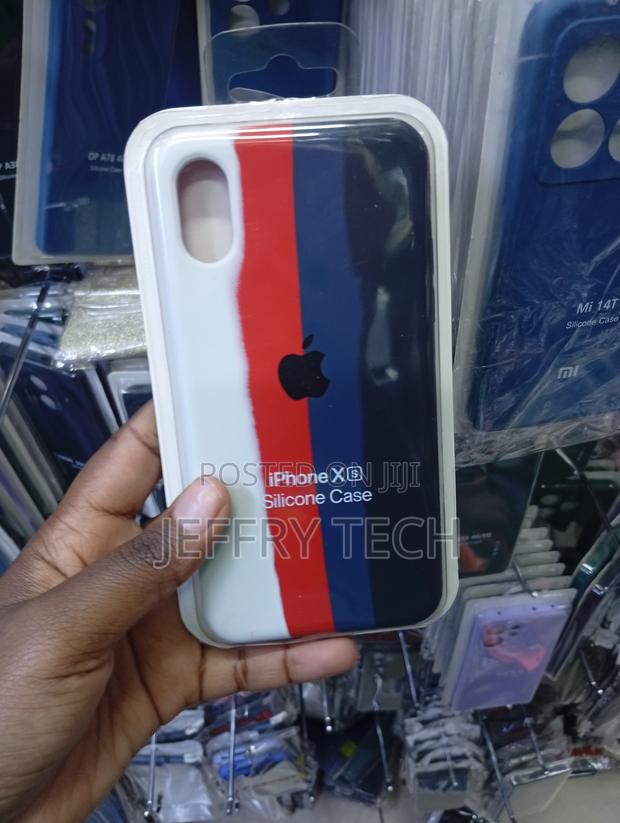 Vertical Stripe Silicone Case Custom-Tailored for the Apple iPhone XS - main view