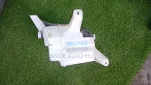 Toyota Vellfire Washer Bottle/Wiper Motor