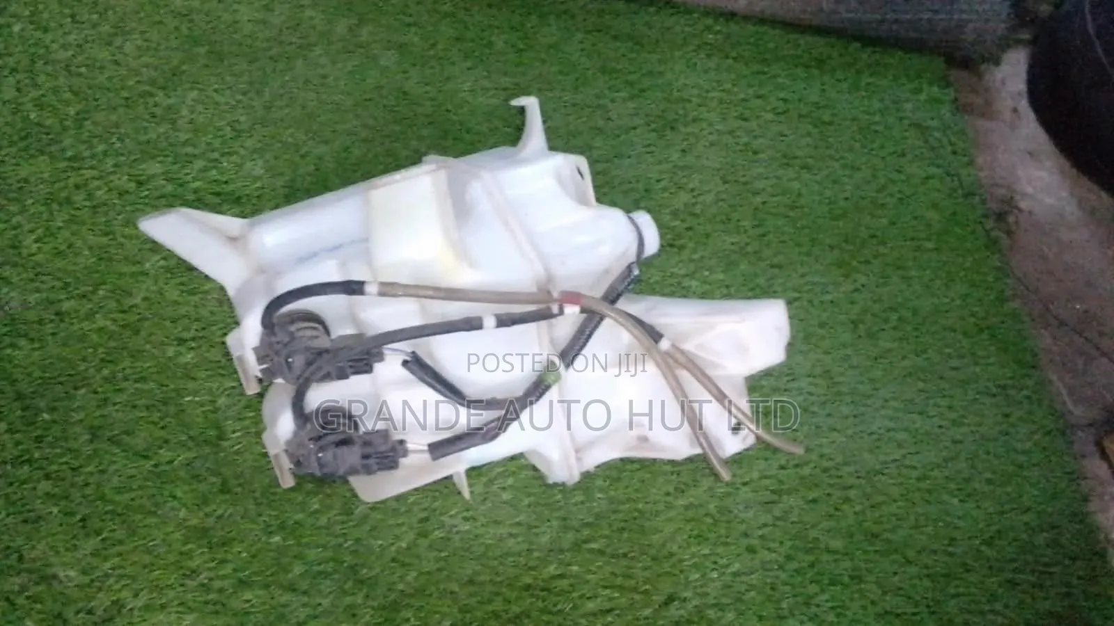 Toyota Vellfire Washer Bottle/Wiper Motor