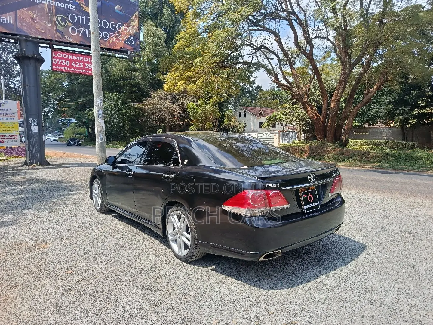 Toyota Crown 2011 Black