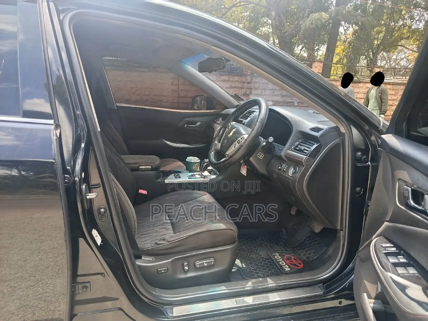 Toyota Crown 2011 Black