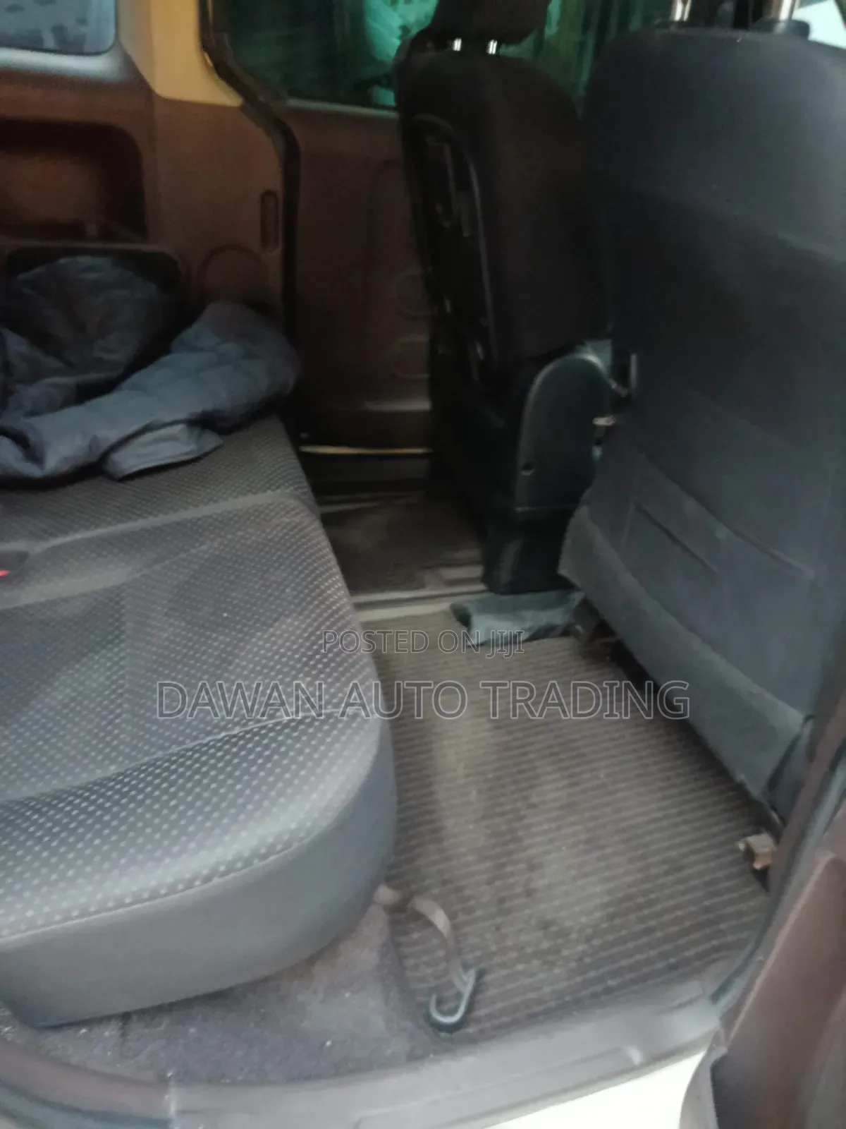 Toyota Porte 2015 Beige