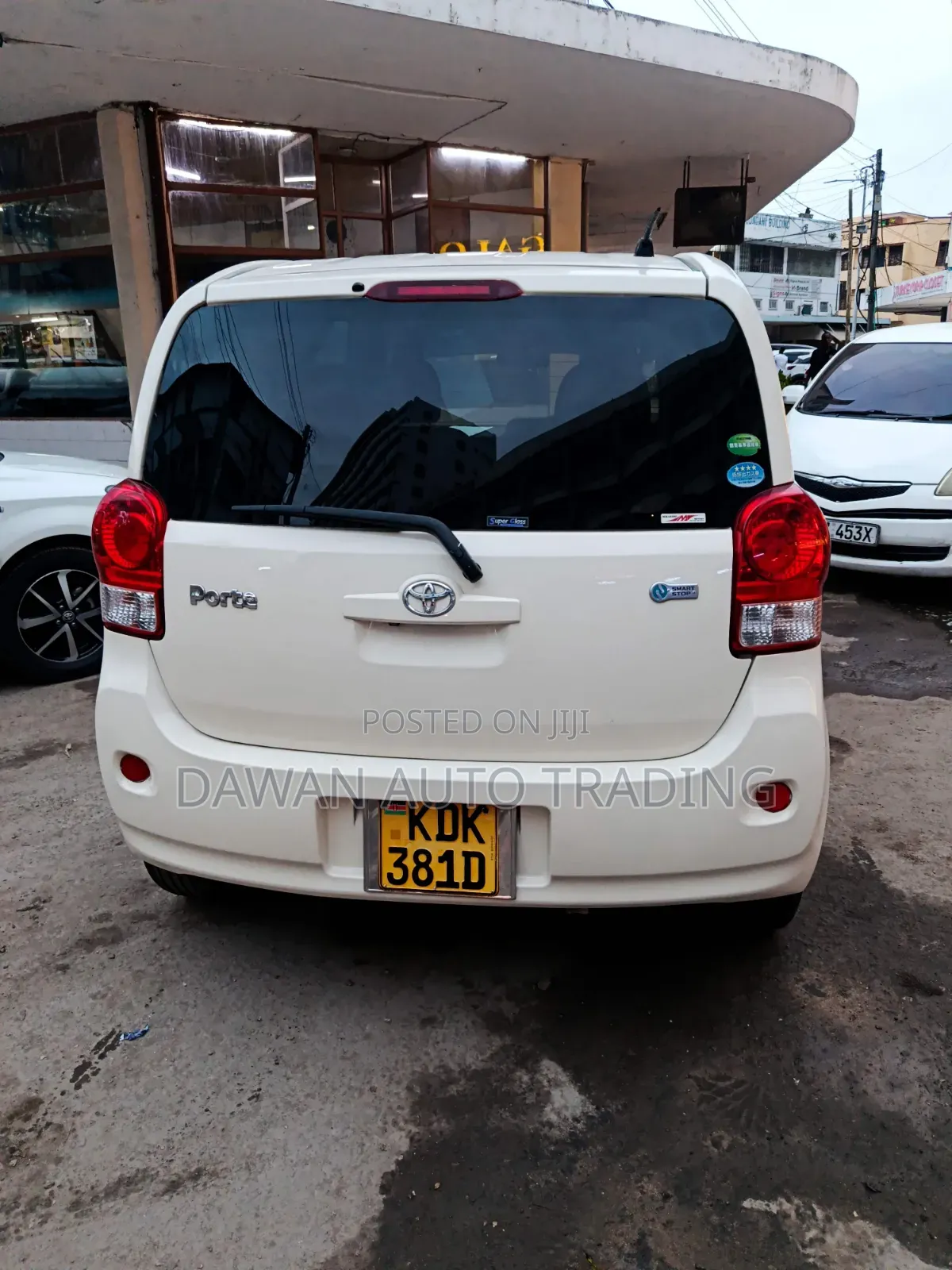Toyota Porte 2015 Beige