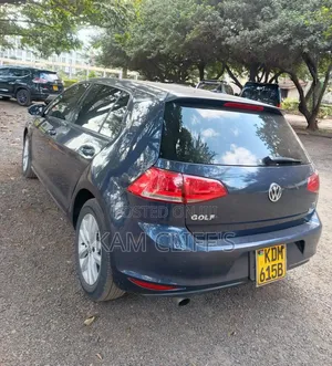 Volkswagen Golf Variant 2016 Blue