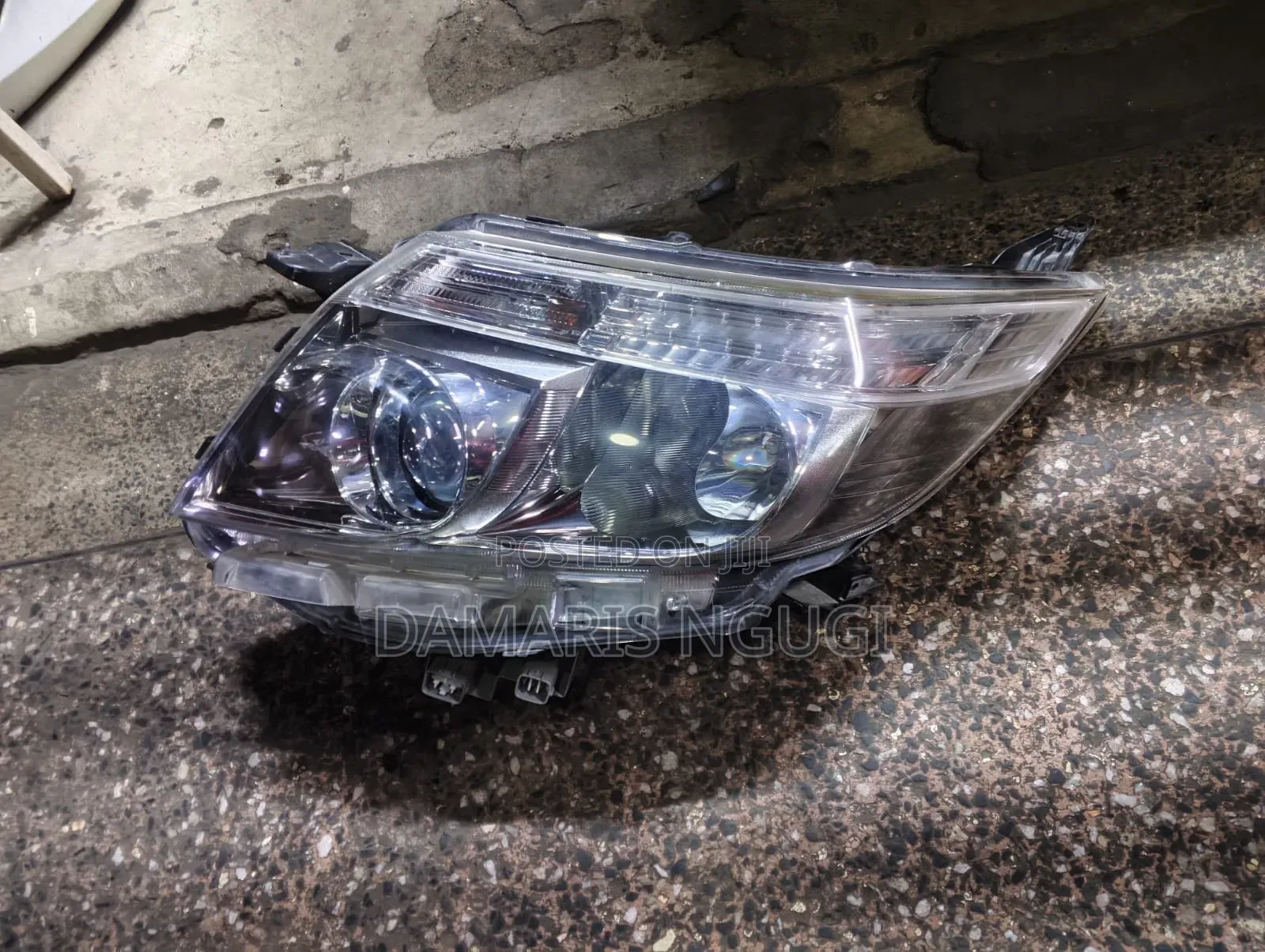 Noah Zr80 Xenon Headlight 2016/2017