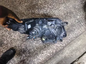 Noah Zr80 Xenon Headlight 2016/2017