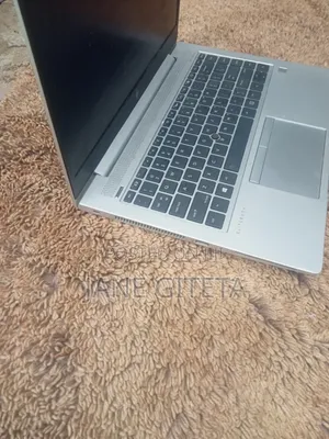 Laptop HP EliteBook 820 G3 16GB HDD+SSD 500GB
