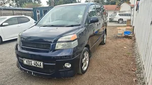 Toyota Voxy 2005 Blue