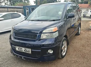Toyota Voxy 2005 Blue