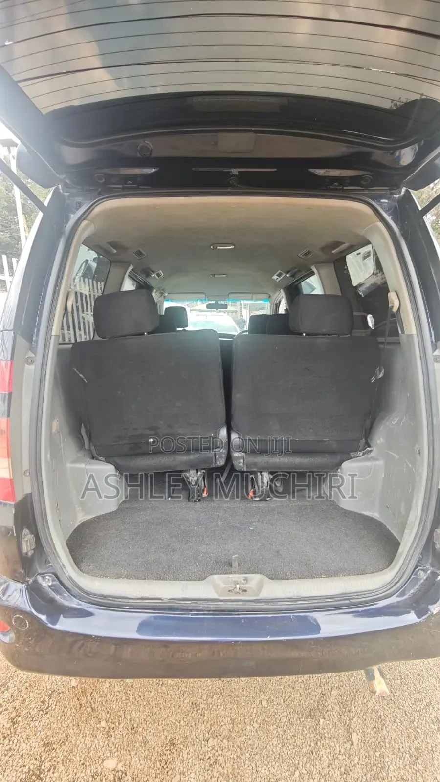 Toyota Voxy 2005 Blue