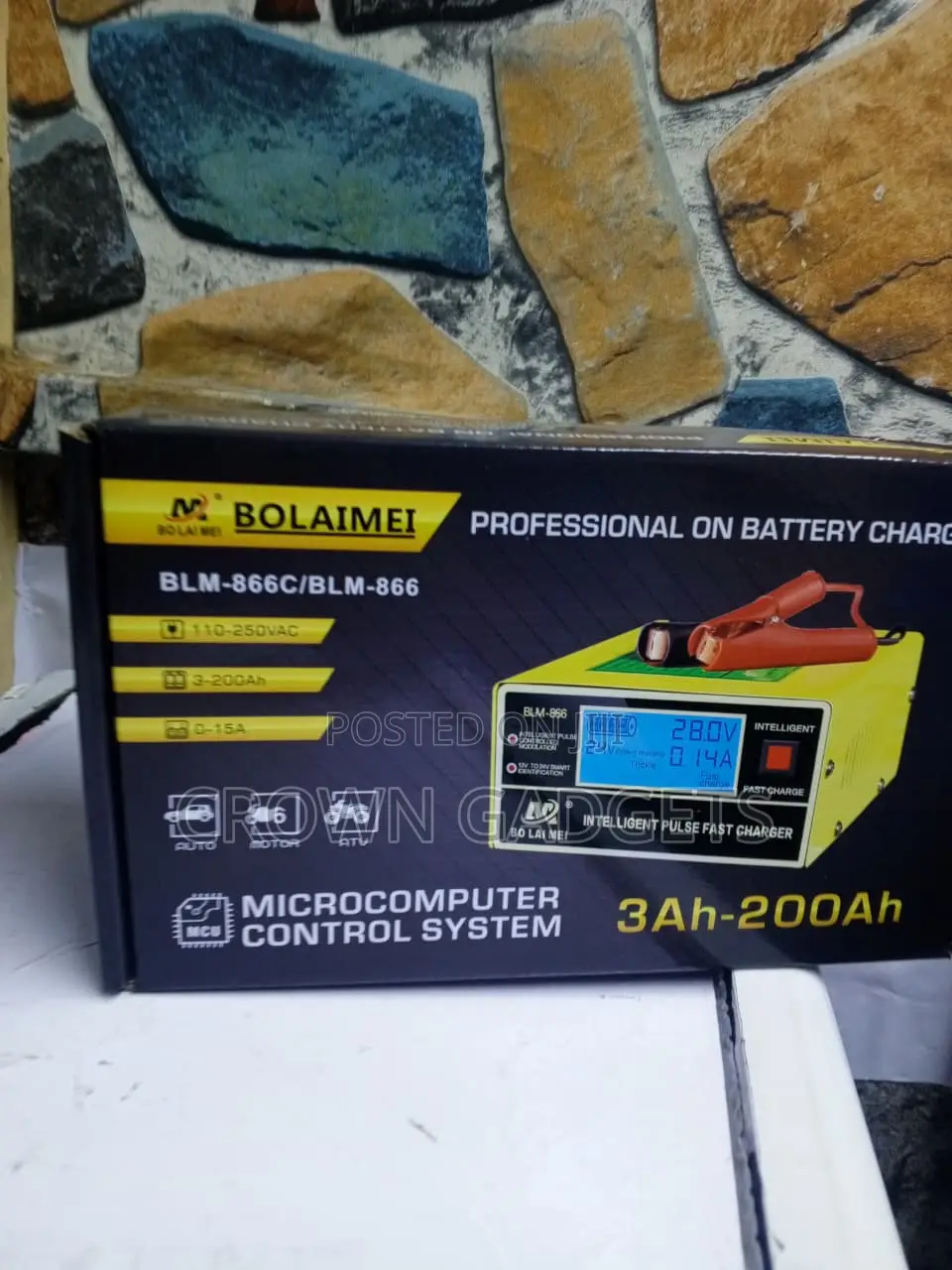 BLM-866 Professional Pulse Battery Charger With Digital Display