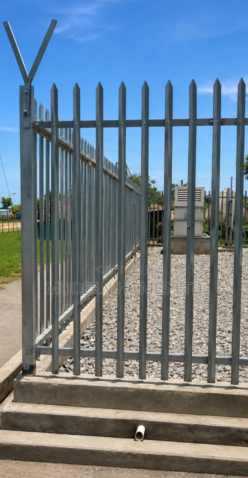 Heavy-Duty Palisade Security Fencing | Supply Installation