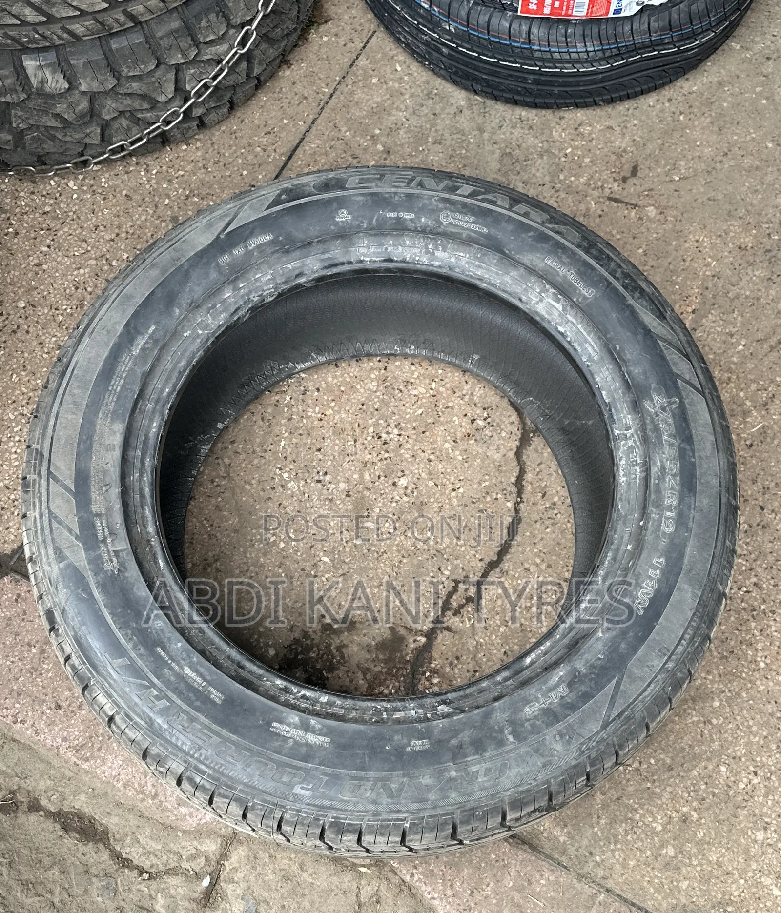 275/55r19 Centara