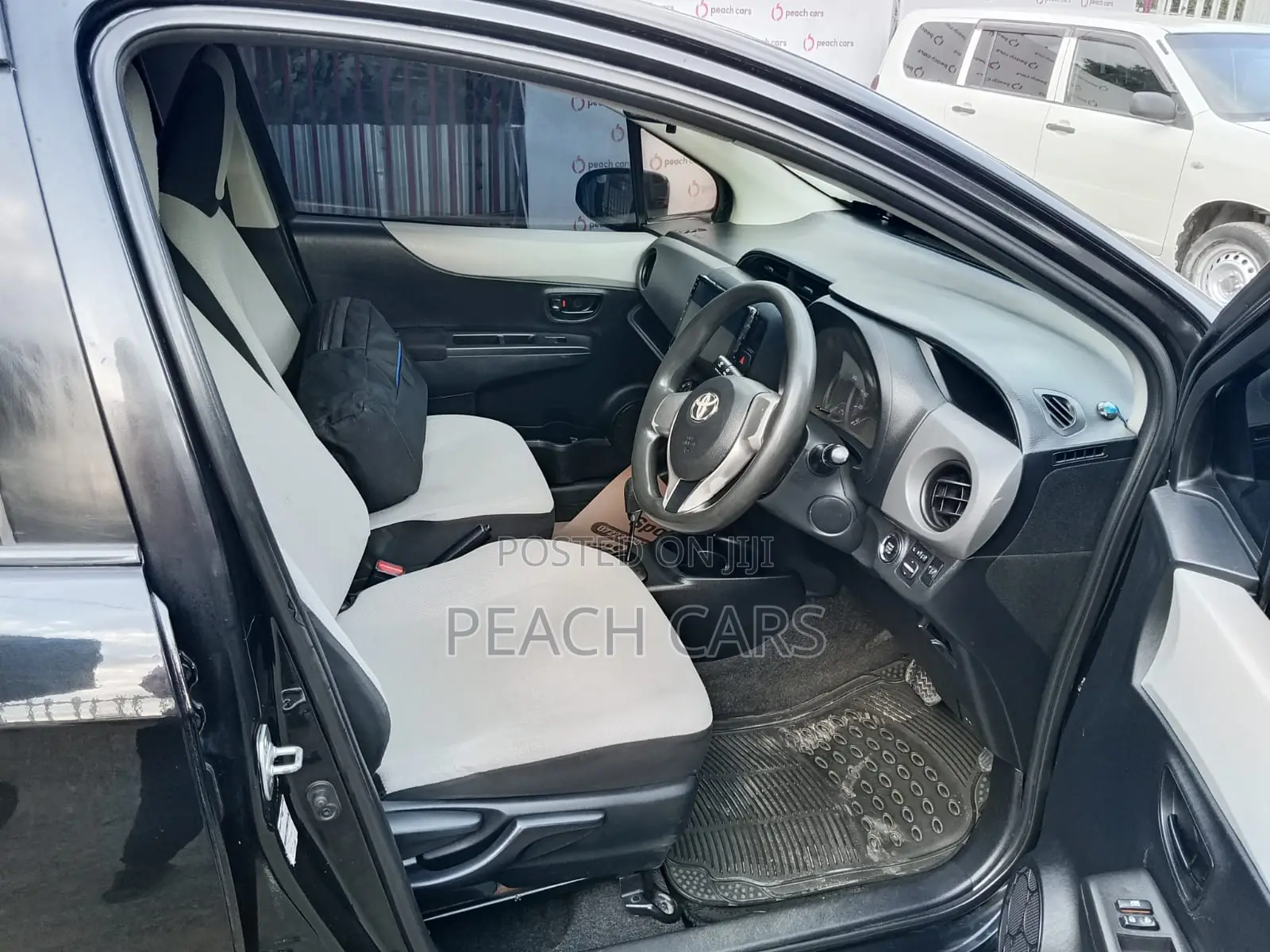 Toyota Vitz 2014 Black