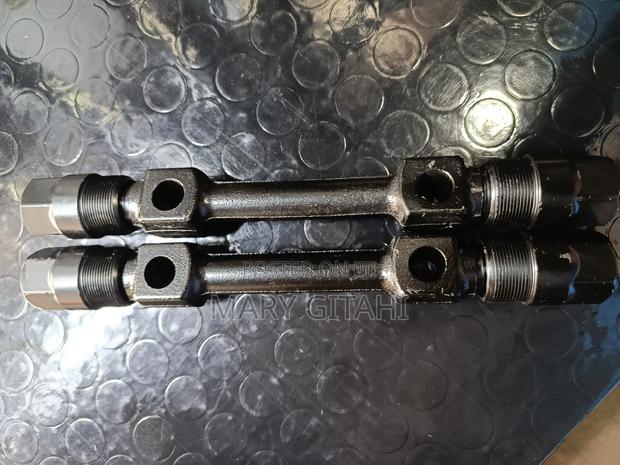 Upper Link Shaft for Hilux YN - main view