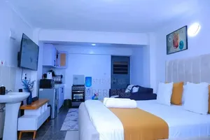Bypass Kamakis, Crown Z Towers, Opposite Quickmart
Studio Airbnb