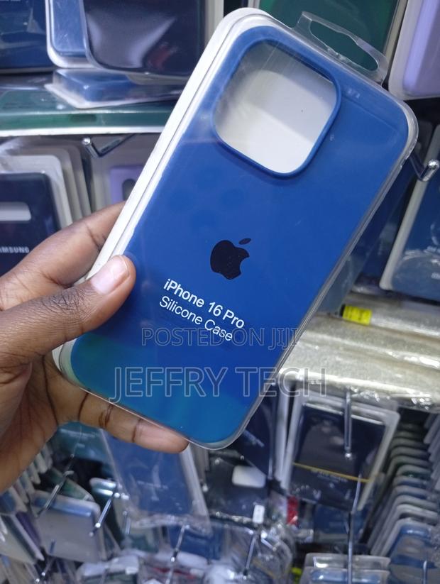 Silicone Case Accessory for the iPhone 16 Pro - thumbnail 2